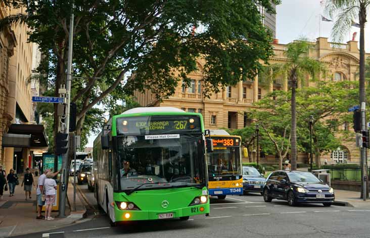 Transdev Queensland Mercedes O500LE Custom CB60 Evo II 921 & Brisbane MAN T1346